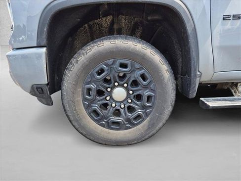 Used 2024 Chevrolet Silverado 2500 LTZ w/ LTZ Plus Package AWD/4WD image 18