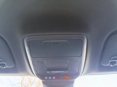 Used 2025 Buick Enclave Sport Touring image 22