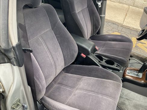 Used 2003 Subaru Legacy L image 10