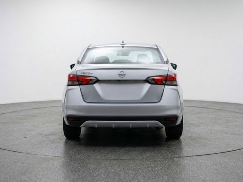 Used 2025 Nissan Versa SV FWD image 7