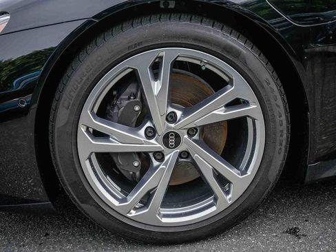 Used 2023 Audi e-tron GT Prestige w/ Prestige Package image 10