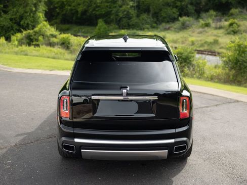 Certified 2021 Rolls-Royce Cullinan AWD/4WD image 8