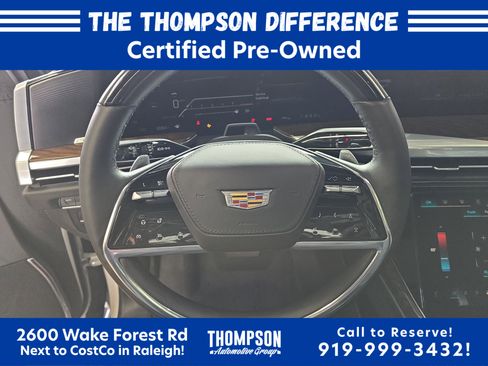 Certified 2025 Cadillac Escalade ESV Sport Platinum AWD/4WD image 18