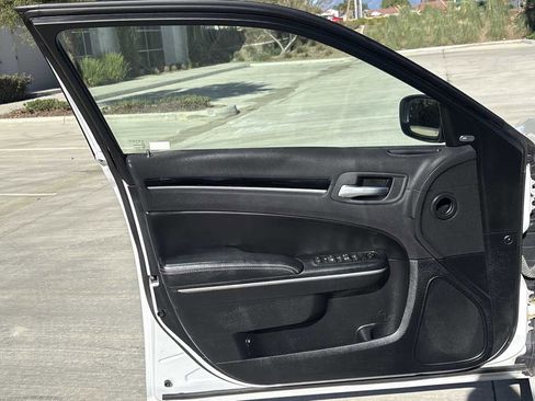 Used 2019 Chrysler 300 S w/ Safetytec Plus Group image 19