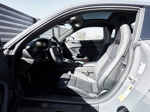 Used 2025 Porsche 911 Carrera 4 GTS w/ Premium Package image 24