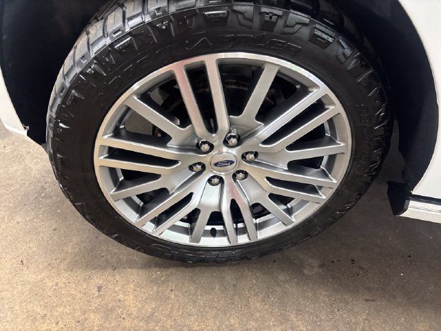 Used 2022 Ford Expedition Platinum AWD/4WD image 8
