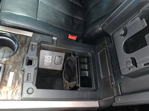 Used 2017 Ford Expedition Limited AWD/4WD image 26