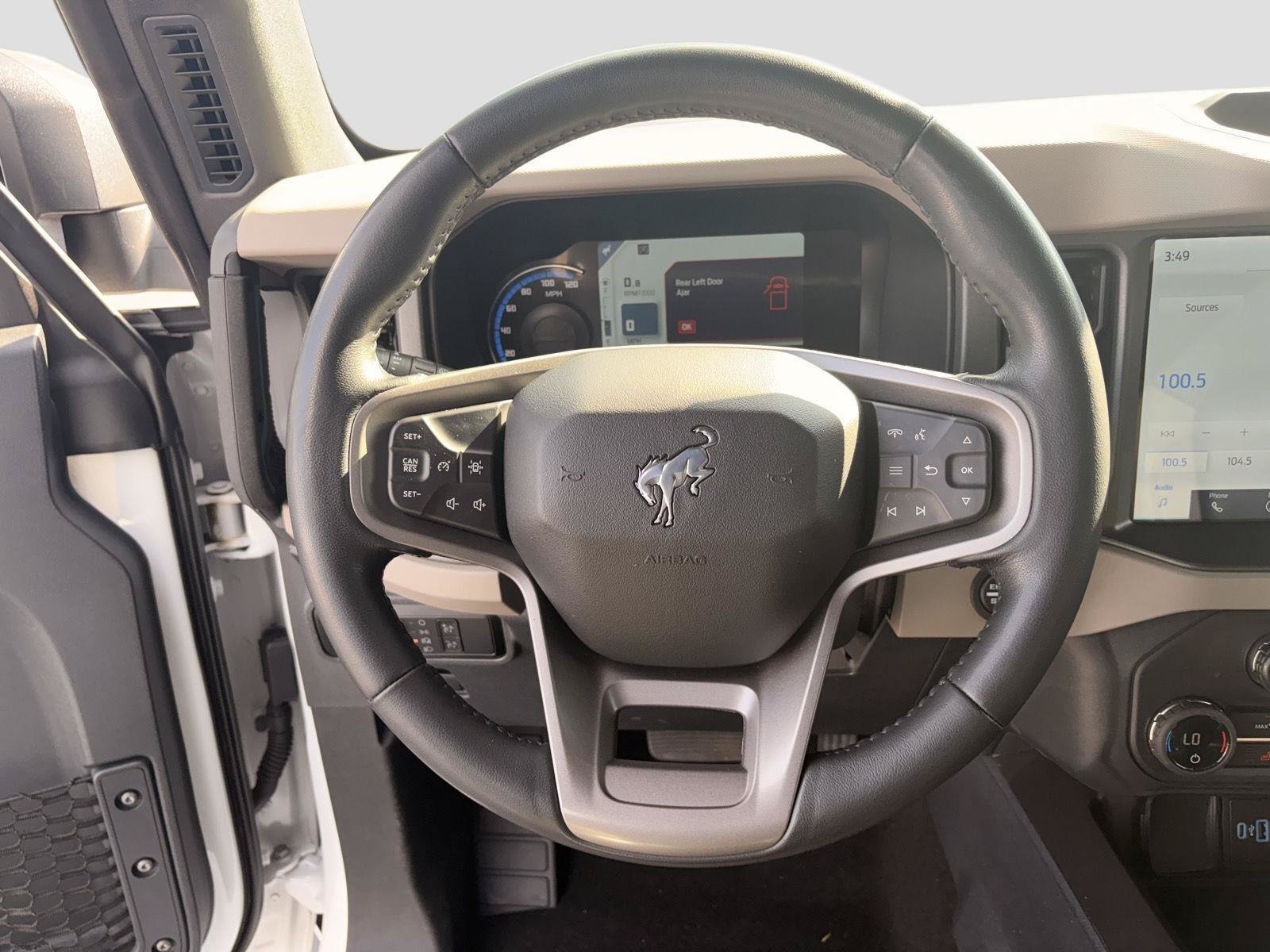 Used 2024 Ford Bronco Wildtrak AWD/4WD image 14