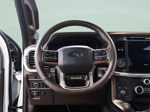 Used 2025 Ford F150 King Ranch AWD/4WD image 11