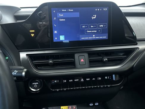 Used 2024 Lexus UX 250h F Sport image 18