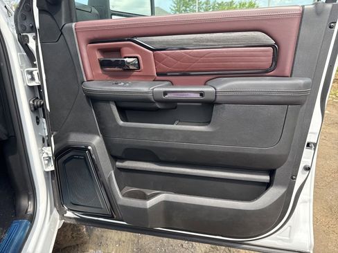 New 2026 RAM 2500 Limited AWD/4WD image 34