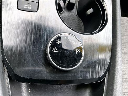 Used 2023 Nissan Rogue SV AWD/4WD image 26