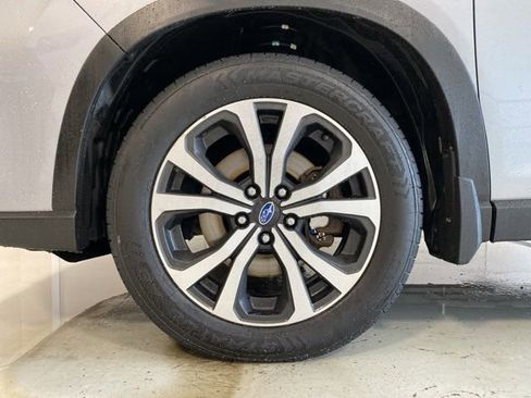 Used 2023 Subaru Forester Limited image 5