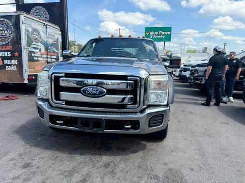 Used 2011 Ford F350 XLT w/ Chrome Pkg RWD image 4