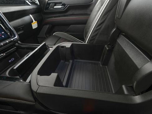 Used 2026 GMC Yukon XL AT4 Ultimate w/ LPO, Floor Liner Package AWD/4WD image 30