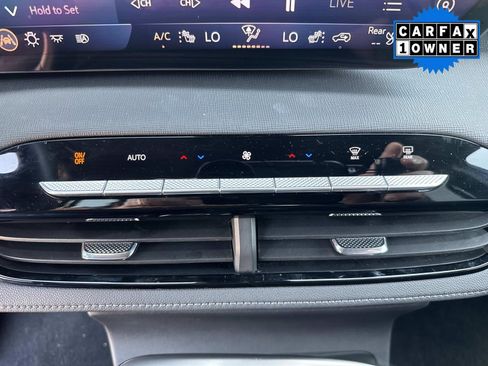 Used 2025 Buick Enclave Preferred FWD image 31
