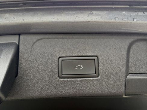 Certified 2022 Volkswagen Atlas SE image 27