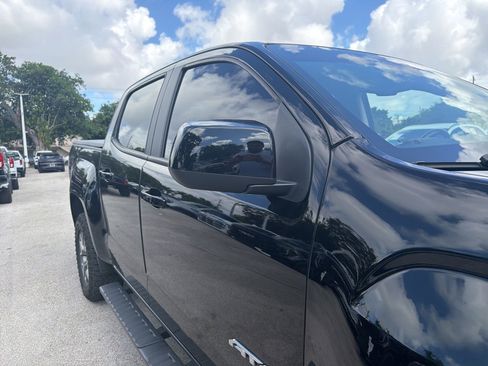 Used 2022 GMC Canyon AT4 w/ Trailering Package AWD/4WD image 9