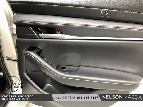 Certified 2025 MAZDA MAZDA3 s Sport image 42
