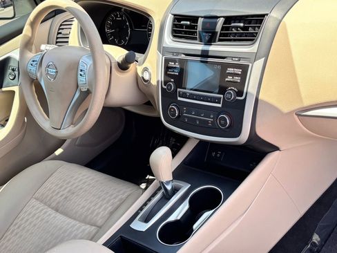 Used 2016 Nissan Altima 2.5 S w/ Power Driver Seat Package FWD image 9
