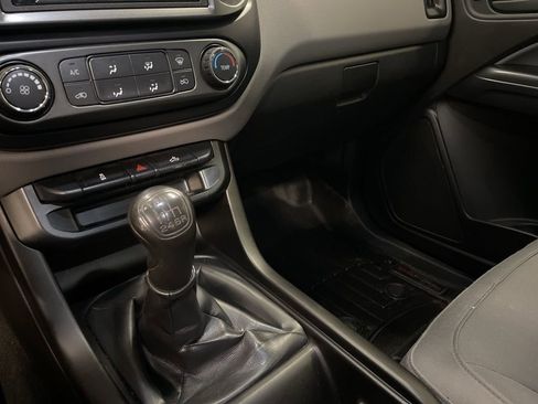 Used 2016 Chevrolet Colorado W/T image 18