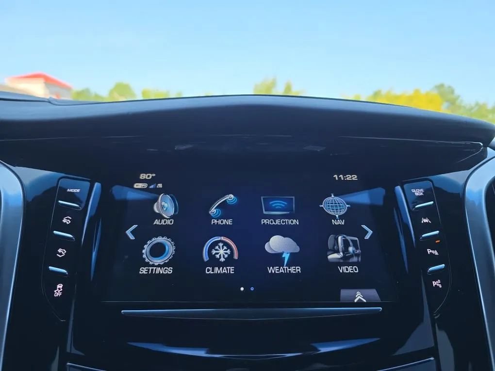 Used 2019 Cadillac Escalade Platinum AWD/4WD image 25