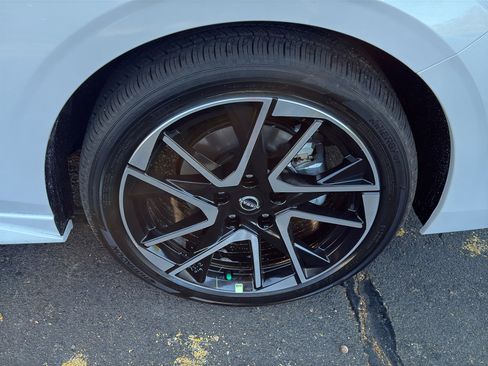 New 2025 Nissan Sentra SR image 9