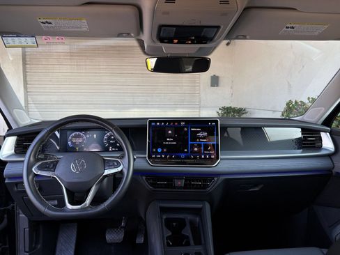 Used 2026 Volkswagen Tiguan SE AWD/4WD image 34