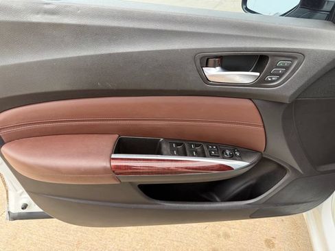 Used 2015 Acura TLX FWD image 26