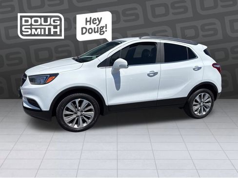 Used 2019 Buick Encore Preferred AWD/4WD image 1