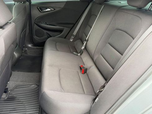 Used 2023 Chevrolet Malibu RS FWD image 15