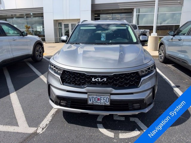 Used 2023 Kia Sorento EX FWD image 2