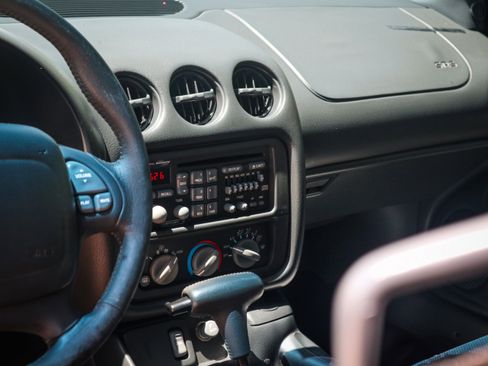 Used 1998 Pontiac Firebird Formula w/ Opt Pkg image 28