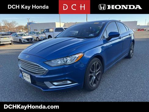 Used 2017 Ford Fusion SE w/ Equipment Group 201A image 1
