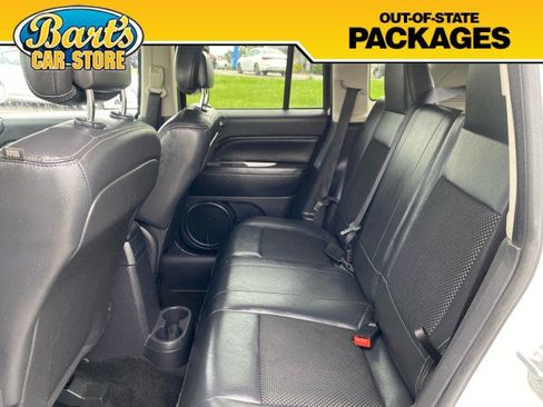 Used 2014 Jeep Compass Latitude AWD/4WD image 17