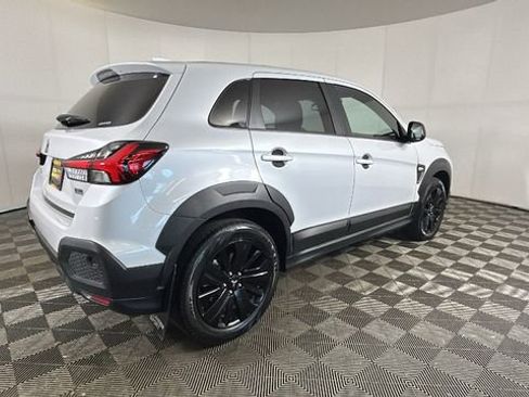 Used 2024 Mitsubishi Outlander Sport AWD image 3
