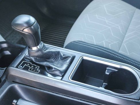 Certified 2023 Toyota Tacoma TRD Off-Road image 20