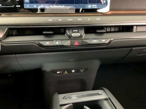 New 2026 Kia EV9 Land image 7