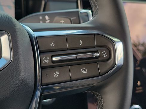 New 2027 GMC Terrain Elevation w/ Elevation Premium Package FWD image 27