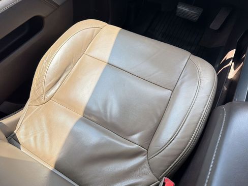 Used 2017 Chevrolet Silverado 1500 LT w/ All Star Edition AWD/4WD image 29