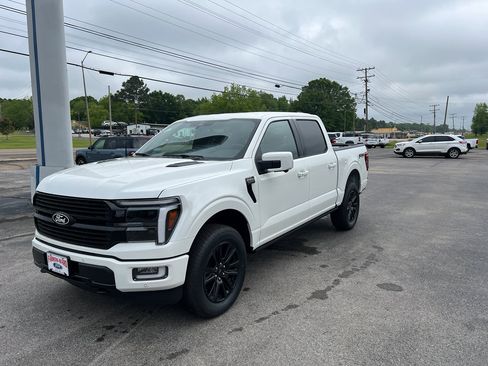 New 2025 Ford F150 Platinum w/ FX4 Off-Road Package image 3