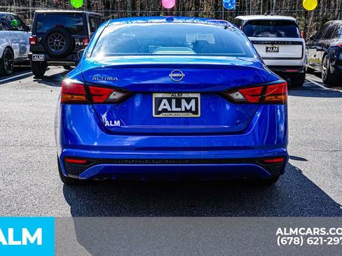 Used 2025 Nissan Altima 2.5 SV image 11
