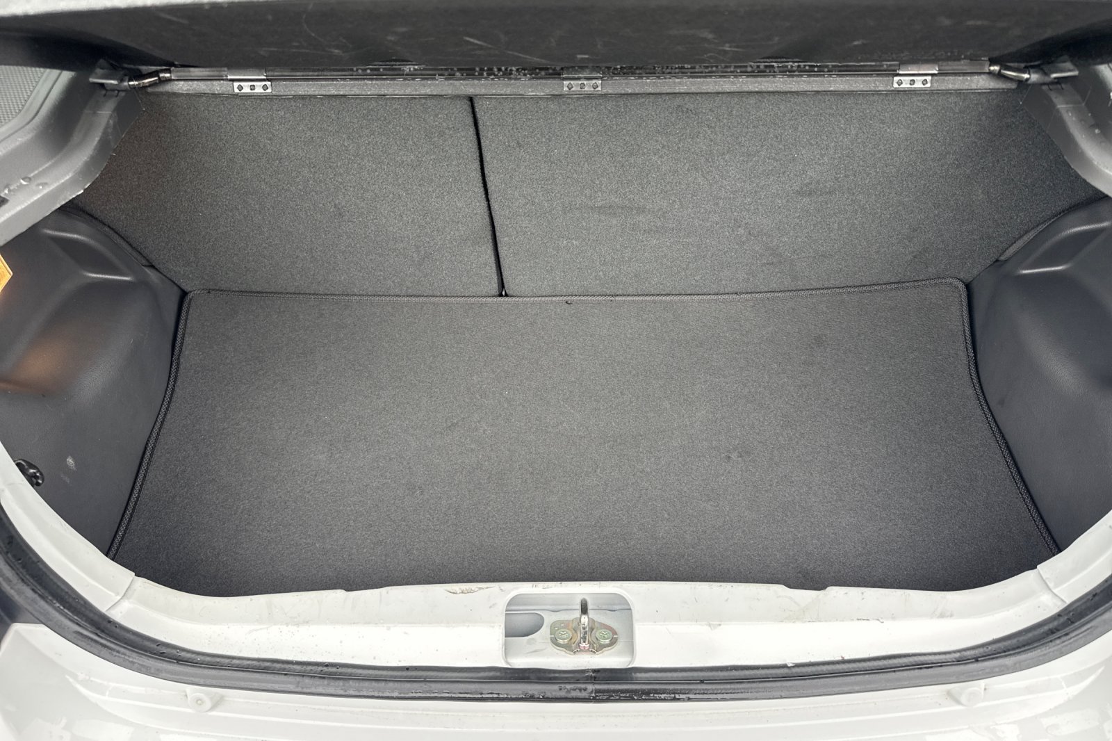 Used 2014 Chevrolet Spark LT FWD image 18