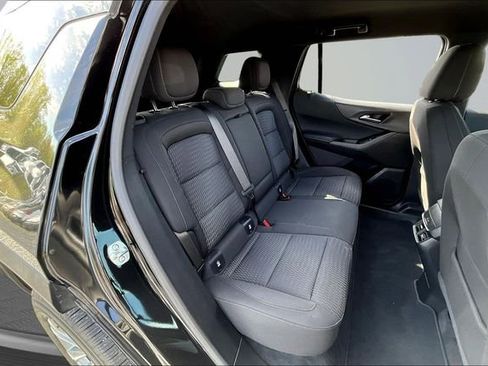 Used 2025 Chevrolet Equinox LT image 24