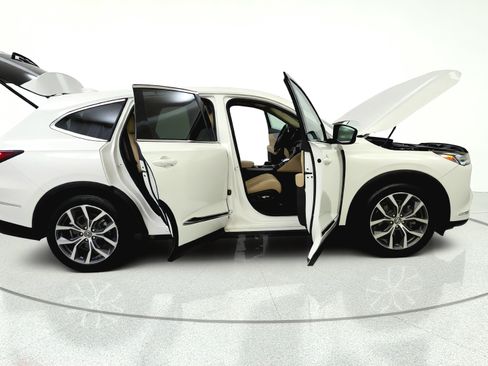 Used 2023 Acura MDX FWD w/ Technology Package image 15