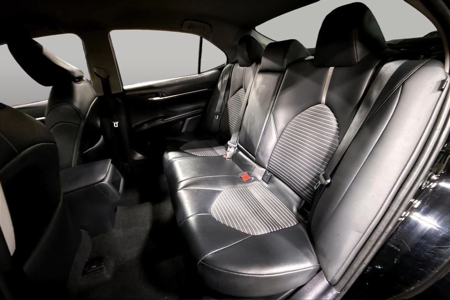 Used 2024 Toyota Camry SE w/ Convenience Package FWD image 21