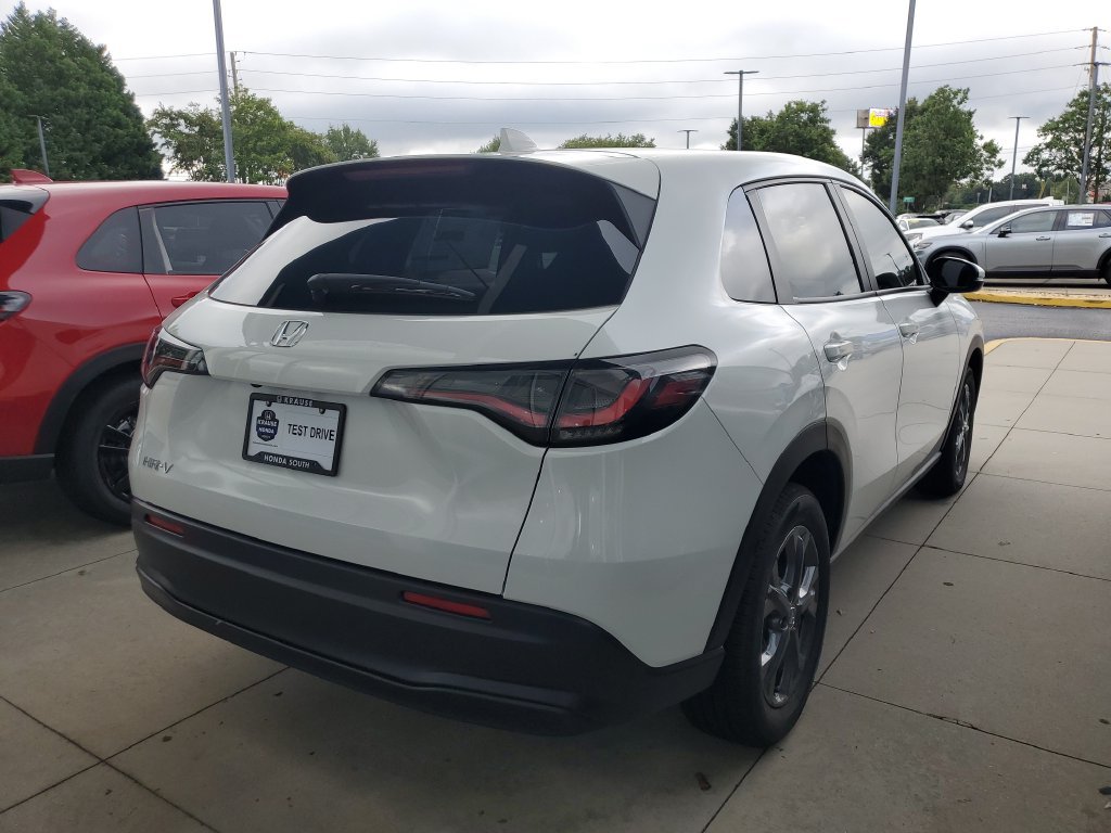 New 2027 Honda HR-V LX image 7