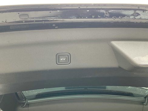 Used 2022 Chevrolet Tahoe High Country image 73