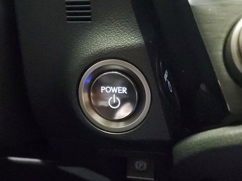 Used 2025 Lexus ES 300h w/ Premium Package image 33