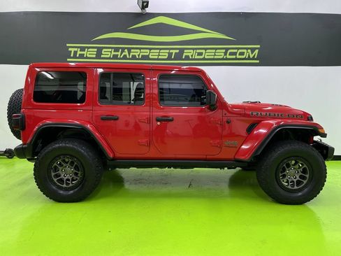 Used 2021 Jeep Wrangler Unlimited Rubicon w/ Xtreme Recon 35" Tire Package AWD/4WD image 10